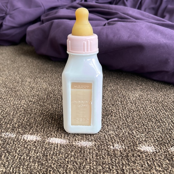 Crybaby Perfume by Melanie Martinez - Picture 2 of 4